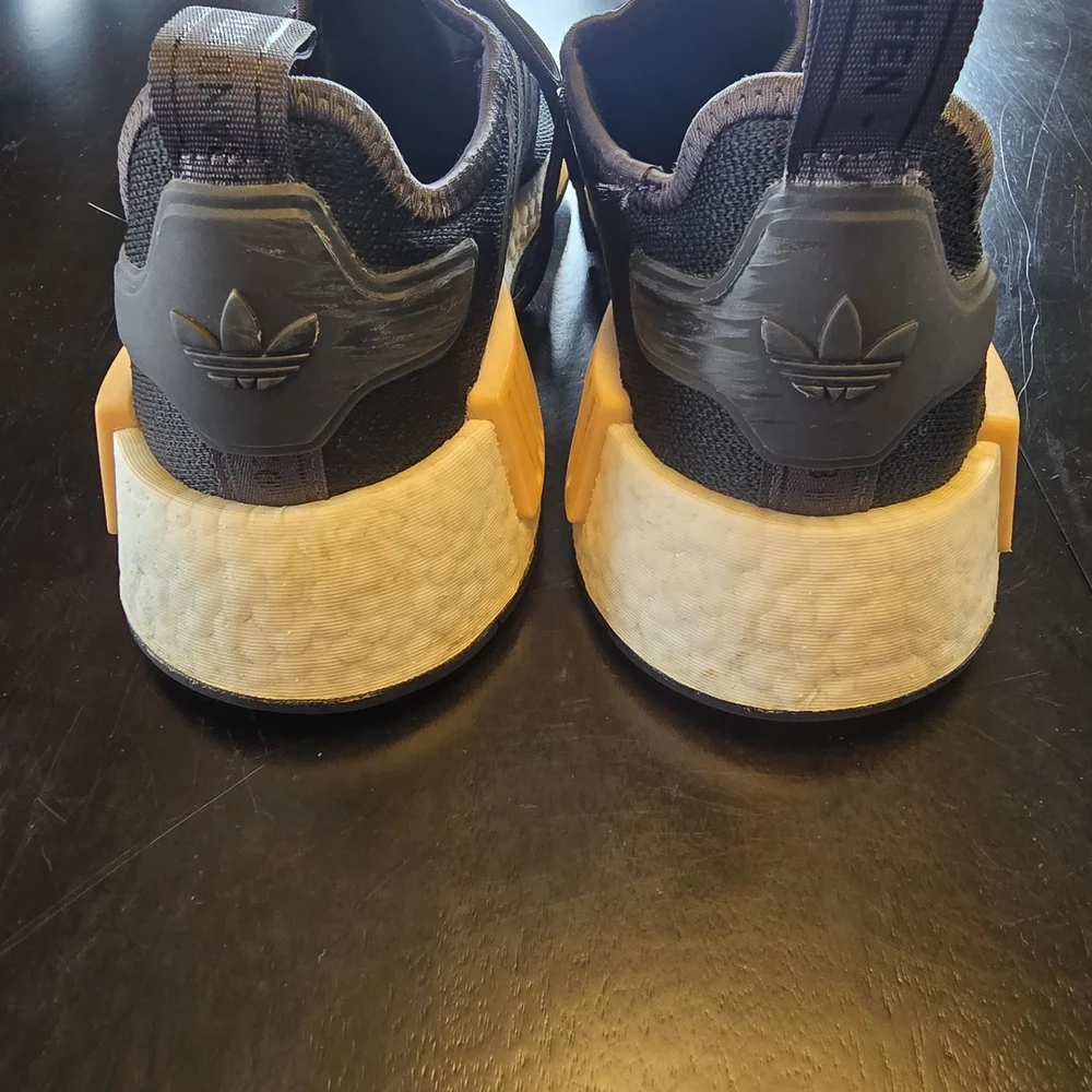 Adidas‎ NMD_R1 